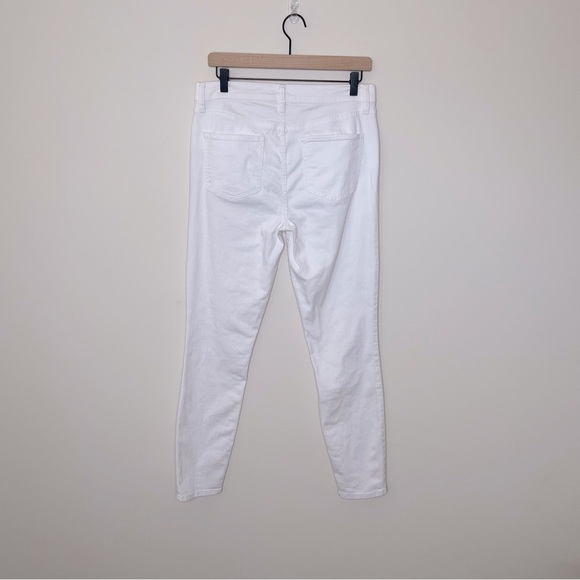 Tory Burch Slim Mid Rise Jean in white old money logo preppy - Picture 7 of 11